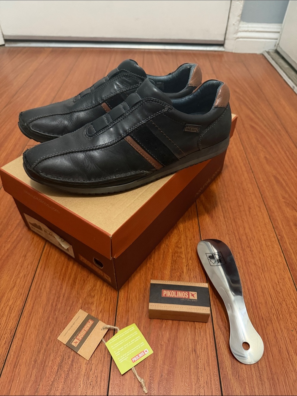PIKOLINOS Black and Brown Leather Slip-On Loafers